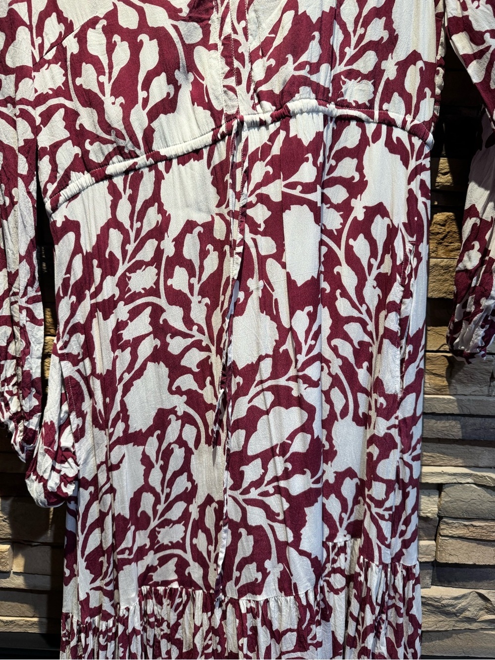 Olivia James the label Women's White and Burgundy Floral Maxi Dress size small - Picture 3 of 4